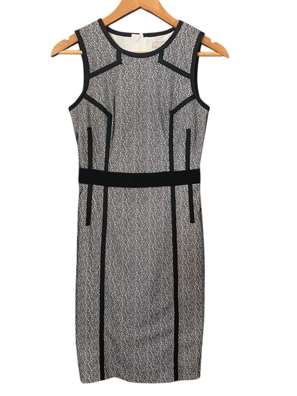 Banana Republic Black White Lace Sheath Dress Size 2 Sleeveless Work Office